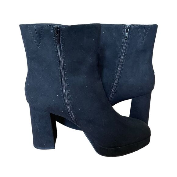 LC Lauren Conrad Halima Stacked Heel Boots Black Faux Suede Round Toe Ankle Boot - Picture 4 of 11